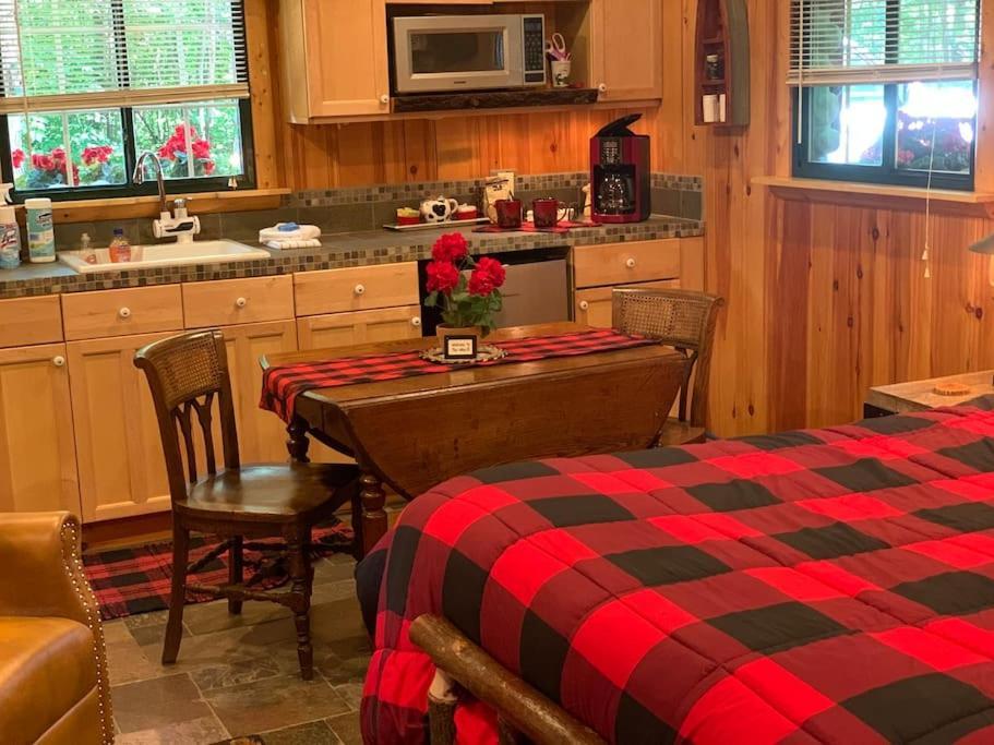 The Croquet Cabin Your Year Round Romantic Escape Villa Boulder Junction Exterior photo